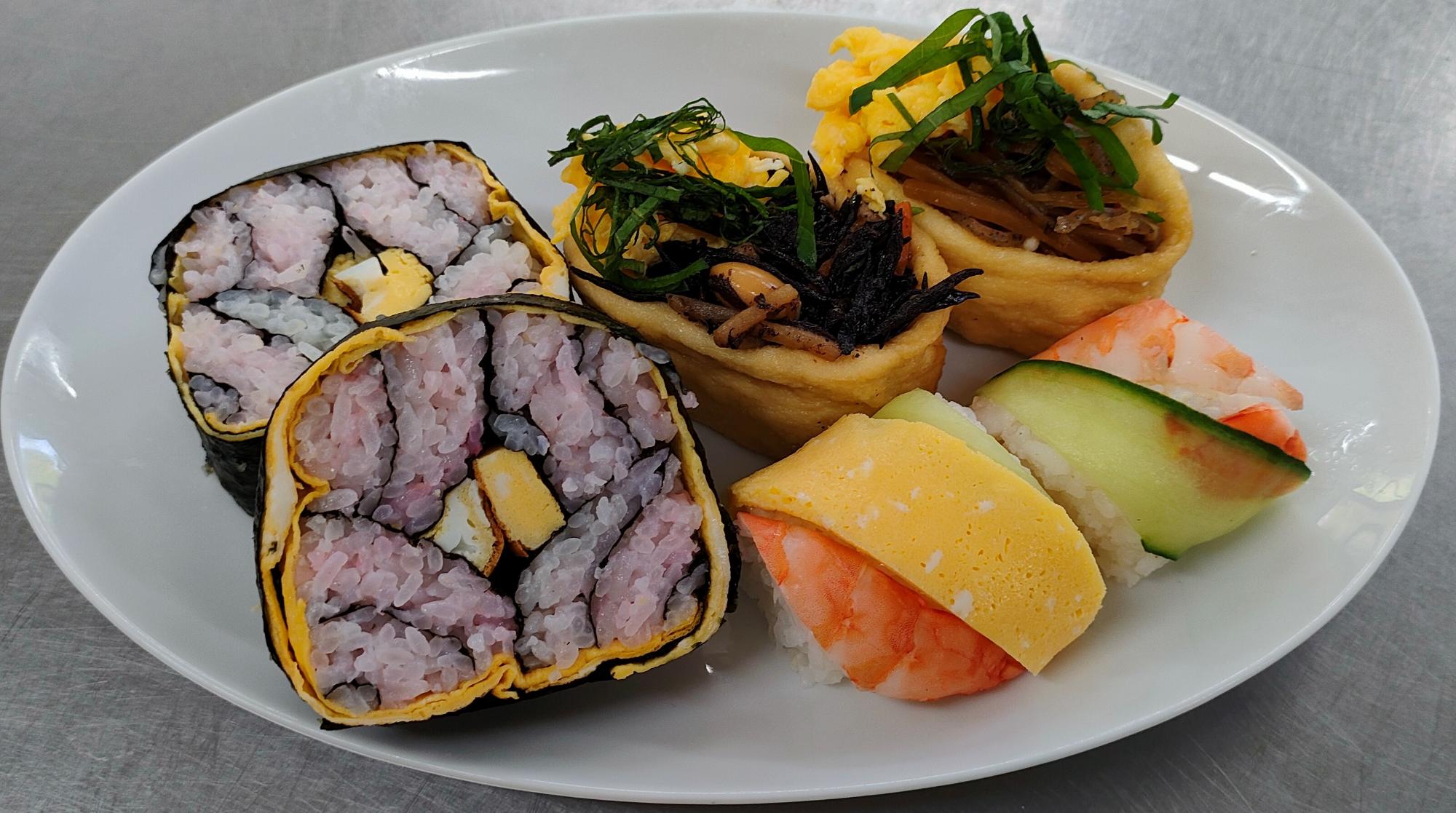 飾り巻き寿司(三種)