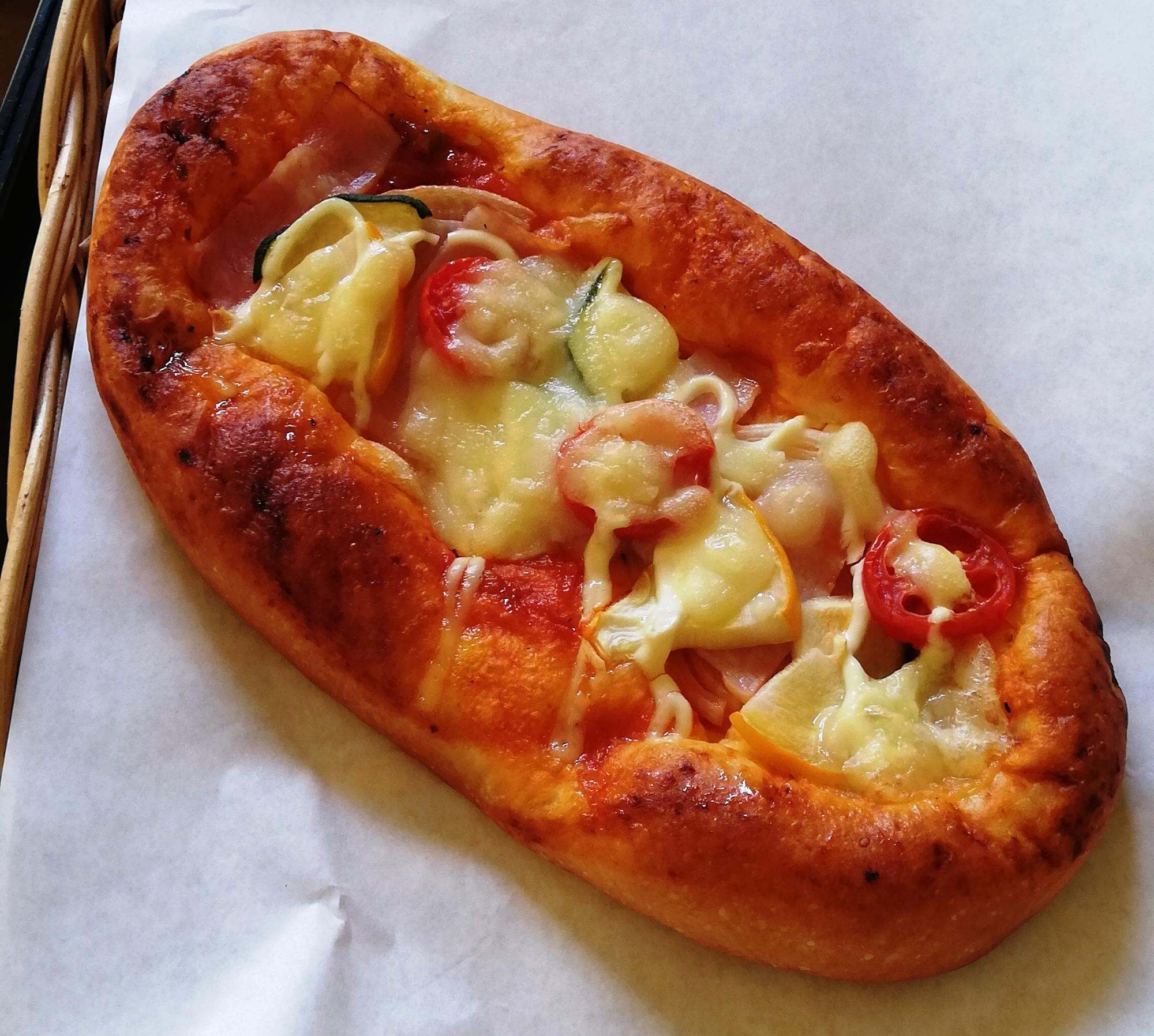 ピザパン