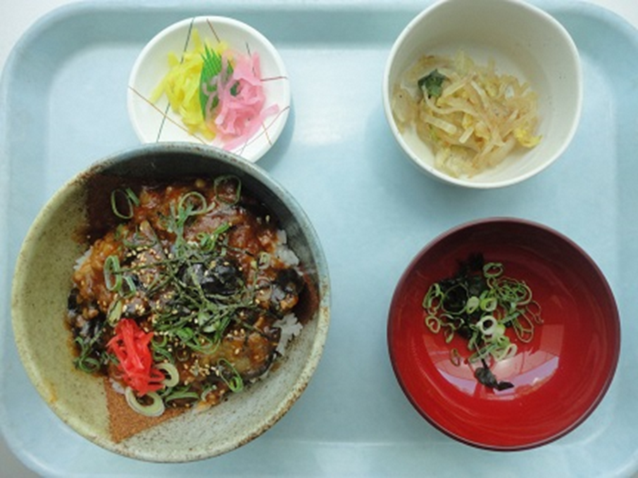 牛カルビ丼セット