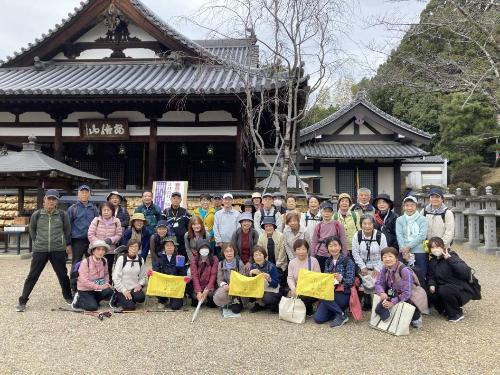 参加者たちと集合写真