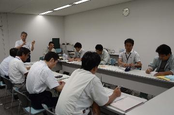 職員研修の様子