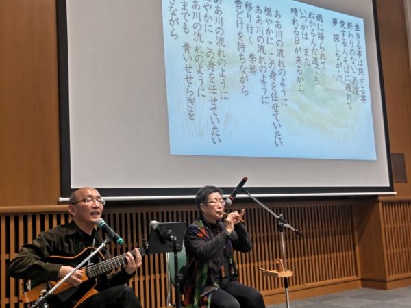 びわ湖ホットラインの平尾さんたちの写真