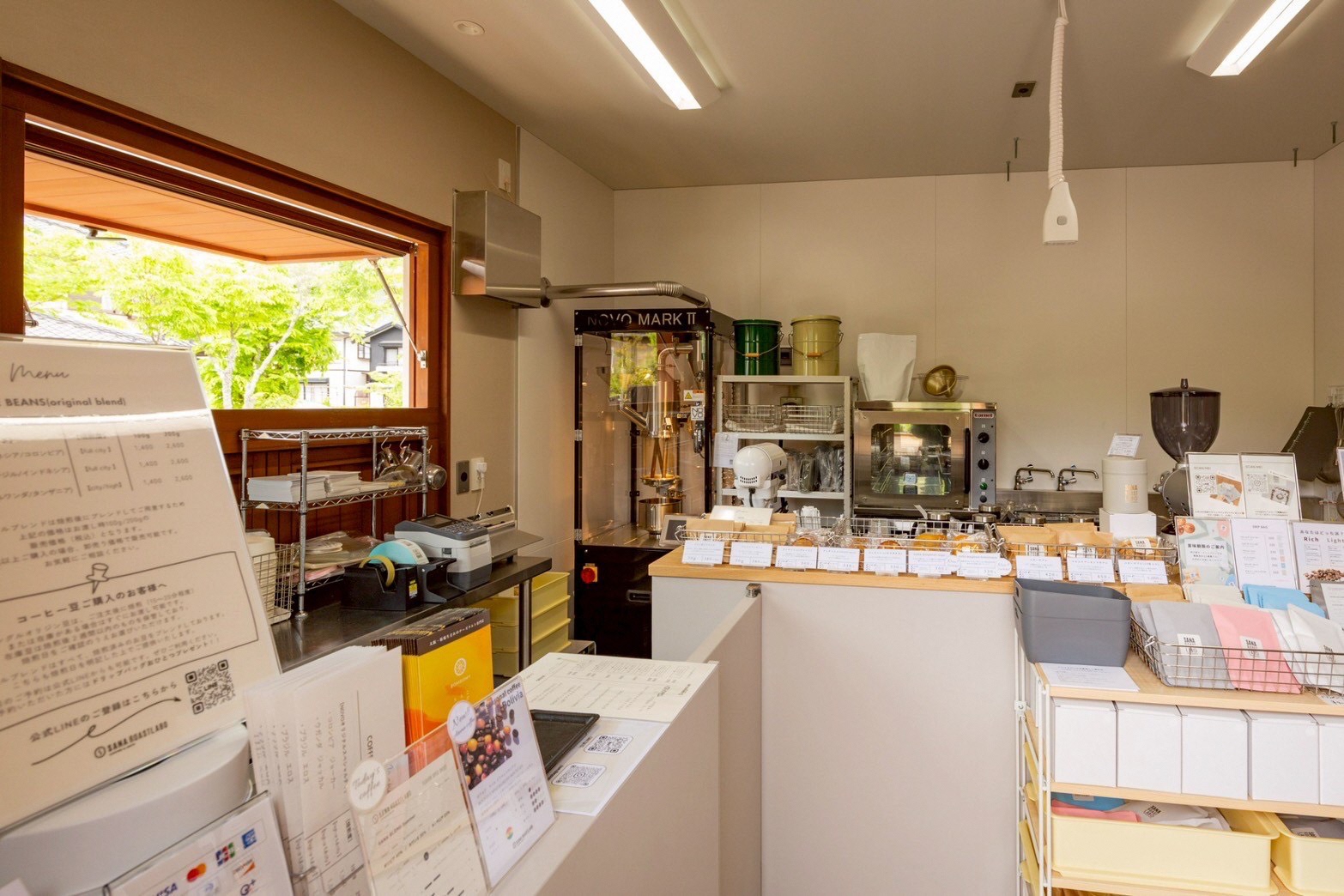 店内の様子の写真