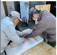 コンパネを切断して材料を作成