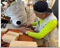 バリ取り作業