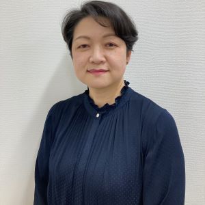 内田 香奈 氏